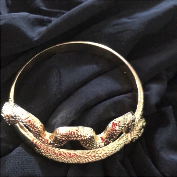 Bracelet  GOLD like snake bangle bracelet. - Picture 3 of 3